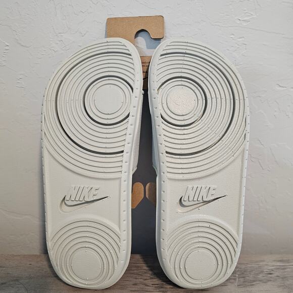Nike Offcourt Slides Womens Size 9 Slip On Light Silver Barley Volt Basketball - Picture 4 of 7